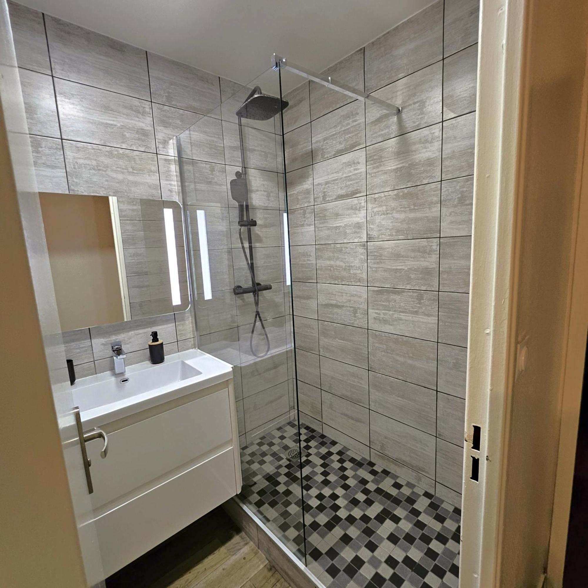 Studio Cosy Confort Moderne فوليه إن فيلين المظهر الخارجي الصورة